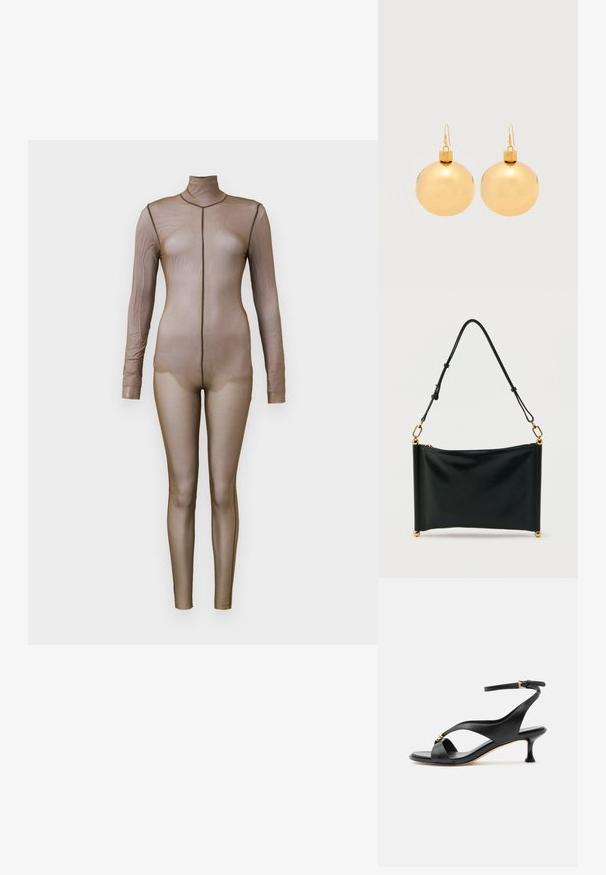 Brauner Mesh-Body mit langen Ärmeln und einem Mockneck. Verfügt über ein nahtloses Design mit einer figurbetonten Silhouette und minimalen Nähten.; Schwarze Ledersandale für Damen mit geschwungenem Kitten-Heel, gekreuzten Riemen und verstellbarem Knöchelriemen mit kleiner goldener Schnalle.; Schwarze rechteckige Lederhandtasche mit verstellbarem Riemen, goldfarbenen Beschlägen und Reißverschluss, aufrecht stehend vor weißem Hintergrund.; Paar glänzende goldene Weihnachtskugel-Ohrringe mit Hakenverschlüssen auf einfachem weißem Hintergrund.