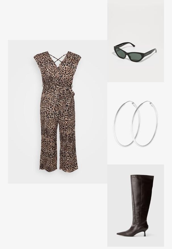 Løveprint jumpsuit i let stof; har en indviklet design, korte ærmer og en tætsiddende talje med en bindebånd, brede flagrende ben.; Brune læderknæ-høje støvler med spids tå og slank hæl. Glat tekstur og strømlinet design med en minimalistisk silhuet.; Sorte, kantede solbriller med grønne linser og tekstureret stel. Har slanke stænger og subtil branding på den ene side.; Sølvfarvede hoop øreringe med en glat, rund form og en poleret overflade. Begge øreringe er i samme størrelse og har en sikker lukke mekanisme.