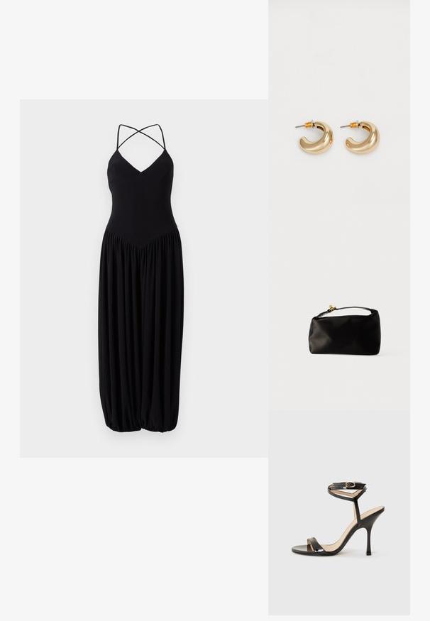Schwarzes ärmelloses Kleid mit V-Ausschnitt, ausgestattet mit überkreuzten Trägern und einem gerafften, ballonförmigen Rock. Hergestellt aus weichem, leichtem Stoff.; Schwarze Lackleder-Sandaletten mit hohen Absätzen, dünnem Knöchelriemen und Schnalle, offener Zehenpartie und schlankem Stiletto-Absatz auf weißem Hintergrund.; Schwarze Satinbeuteltasche mit runder Form, einem oberen Griff und einem goldenen Verschlussakzent. Glatte Oberfläche mit minimalistischer Gestaltung.; Zwei glänzende goldene Creolen in einem geschwungenen Design mit orangefarbenen Akzenten nahe dem Stecker, vor einem schlichten weißen Hintergrund.