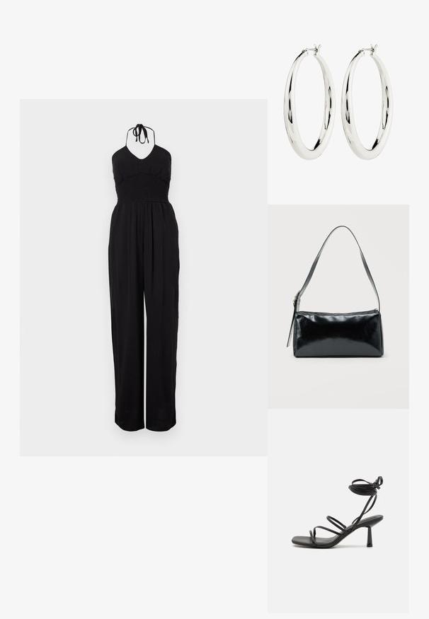 Sort halterneck jumpsuit med smocked liv, vide bukser og en struktureret overflade. Justerbare nakkebånd fuldender designet.; Sort strappy sandal med firkantet tå, justerbare ankelbind og en slank, blokhæl. Fremstillet af et glat, holdbart materiale.; Sort rektangulær skuldertaske med en enkelt justerbar rem og lynlås i toppen på en ensfarvet baggrund.; Sølv hoops øreringe med en glat, reflekterende overflade. Rund, stor form med en sikker lås øverst. Den polerede finish fremhæver glansen.