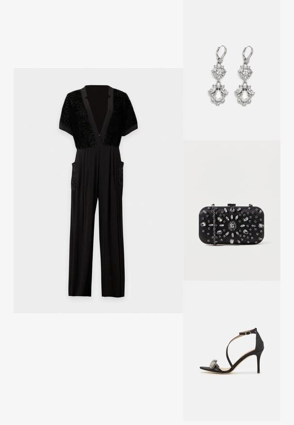 Sort jumpsuit med korte ærmer, dyb V-hals, mønstret fløjl på øverste del og sidelommer med matchende stofdetalje.; Sort satin højhælet sandal med åben tå, der har en indviklet rhinsten detalje foran og ankelrem for støtte.; Sort clutch i rektangulær form, pyntet med forskellige rhinsten i et blomsterdesign, med en sølvkæde til at bære.; Sølvfarvede øreringe med flere klare krystalgemstones i dråbe- og marquiseformer, med låse med bøjlestik og detaljeret udsmykning.