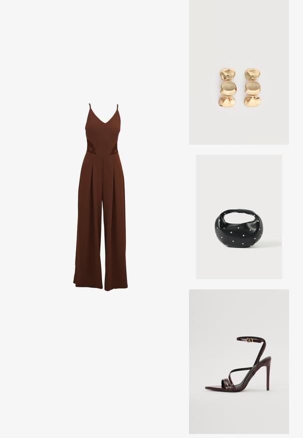 Combinaison brune avec un décolleté en V, des fines bretelles, des détails en dentelle découpée sur les côtés et un pantalon évasé avec un design plissé.; Sandale à talons hauts en cuir verni bourgogne avec une bride de cheville, bout pointu et trois bandes horizontales sur le pied. Détail de boucle dorée.; Sac à main en cuir noir de forme arrondie, décoré de clous argentés et équipé d'une poignée courte. Texture lisse et fermeture éclair.; Boucles d’oreilles pendantes ton or avec trois segments irréguliers, lisses et arrondis empilés verticalement sur un fond clair uni.