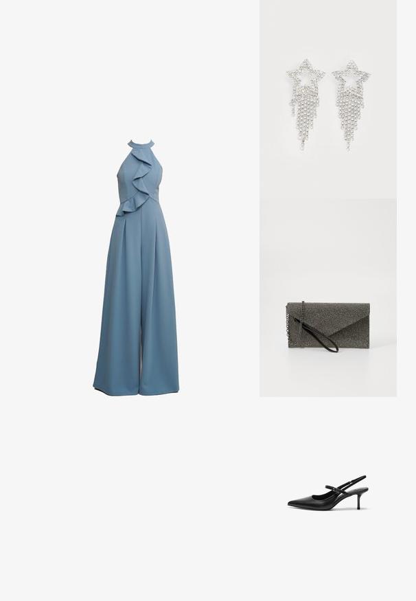 Himmelblauer Jumpsuit mit Halterneck, Rüschendetails an der Vorderseite, weitem Bein-Design und strukturiertem Stoff.; Schwarze Leder Slingback-Absätze mit einer spitzen Zehenform, schmalem verstellbarem Riemen und einem etwa 5 cm hohen Stiletto-Absatz, glatte Textur.; Metallisch graue Clutch-Tasche mit strukturiertem Mesh-Muster, Kuvert-Design, Kettenriemen und einem eleganten, dünnen Handgelenkriemen.; Glitzernde Sternohrringe mit herabhängendem Fransen-Detail, in silberner Farbe und mit einer glänzenden, reflektierenden Oberfläche. Sternform mit filigranem Design.