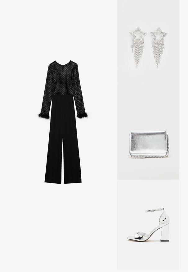 Zwarte jumpsuit met lange mouwen, versierde lijf met kristallen en pluizige accenten op de manchetten. Wijde pijpen, slanke silhouet.; Zilveren hoge hak sandaal met een blokhak, open teen en enkelbandje. Gekenmerkt door een glanzende lakafwerking en een gevoerd voetbed.; Kleine rechthoekige zilverkleurige metalen tas met een kettingriem die rust op een lichte ondergrond, gesloten klep naar voren gericht.; Rhinestone ster oorbellen met waterval franje, in een zilverkleurige tint en een glanzend, reflecterend oppervlak. Stervorm met ingewikkeld ontwerp.
