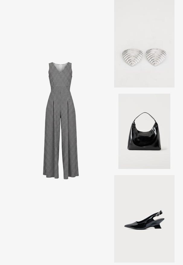 Combinaison sans manches à jambes larges avec motif pied-de-poule noir et blanc, col en V et taille cintrée.; Chaussure slingback en cuir verni noir avec bout pointu et petit talon bloc incliné sur fond clair uni.; Sac à épaule noir brillant avec une seule bandoulière et un petit logo "RAID" en bas au centre sur un fond clair uni.; Boucles d'oreilles en argent avec un design ondulé et texturé, en forme de croissants superposés ; la finition polie accentue les qualités réfléchissantes.
