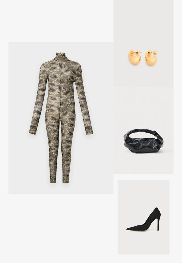 Langærmet, tætsiddende bodysuit i gennemsigtigt stof med et blomstermønster i beige og mørke nuancer, der har høj hals og lange ben.; Sort spids stilet med tynd hæl, fotograferet fra siden på hvid baggrund.; Sort taske lavet af blankt, tekstureret materiale med et cirkulært, snoet håndtag og lynlås. Har et blødt, rynket design.; Par af små, robuste ørestikker i guldfarvet metal med glatte, buede, abstrakte former på en lys baggrund.