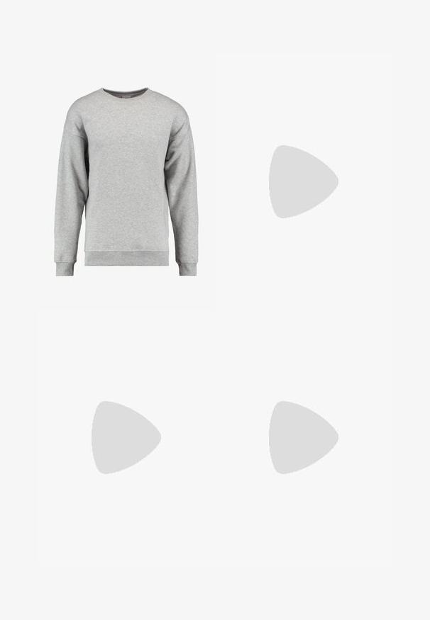 Sudadera de color gris claro con mangas largas y cuello redondo, con puños y bajo acanalados, tejido suave y liso, sin patrones ni logotipos visibles.; Camiseta blanca lisa de algodón con cuello redondo y mangas cortas, mostrada sobre un fondo gris claro.; Vaqueros de mezclilla en azul oscuro, con un diseño de pierna recta, estilo clásico de cinco bolsillos y costuras visibles a lo largo de las costuras.; Zapatillas de lona blancas con suela de goma, que cuentan con seis ojales, una puntera texturizada y un diseño minimalista.