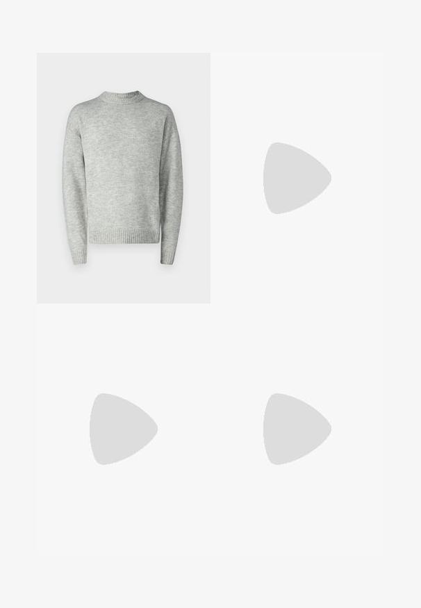 Helles grauer Pullover, gestrickte Textur, Rundhalsausschnitt, lange Ärmel, gerippter Saum und Bündchen, lockere Passform, minimalistisches Design.; Hellblaue Jeans aus Denim mit geradem Bein, fünf Taschen, dezentem Verblassen und einem normalen Bund mit Knopfverschluss.; Weiße Sneaker mit schwarz- und grau-aczenten, ausgestattet mit einer strukturierten grauen Zehenkappe, schwarzer Gummi-Sohle und flachen weißen Schnürsenkeln. Sauberes Design, minimalistische Stil.; Kleine beige Umhängetasche mit vorderer Reißverschlusstasche, metallischem ALDO-Logo, verstellbarem breitem Riemen und abgerundeter rechteckiger Form vor weißem Hintergrund.