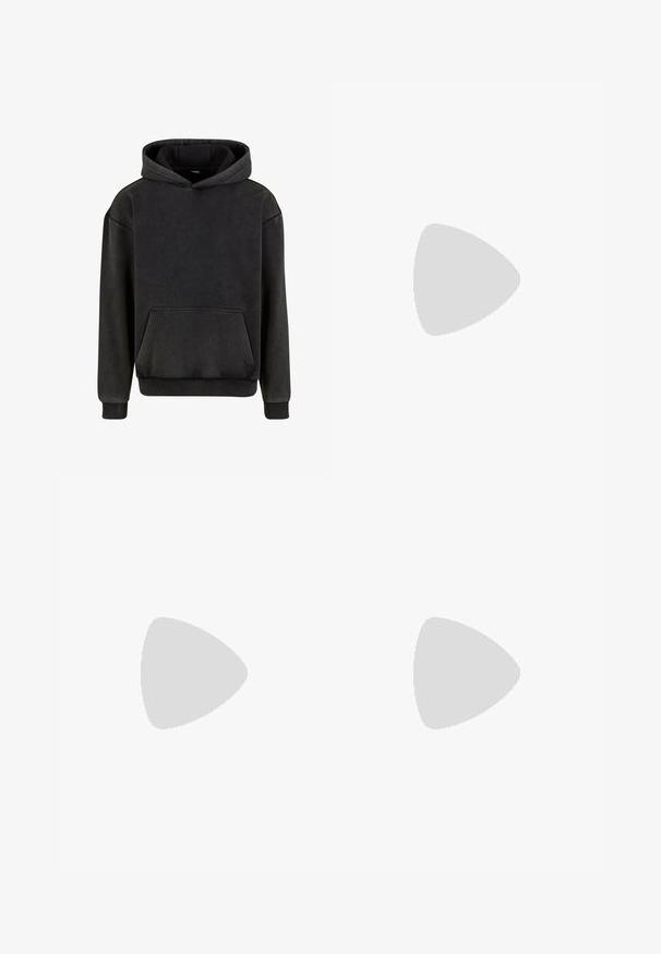 Urban Classics Kapuzenpullover - magnet; Weißes Baumwoll-T-Shirt mit kurzen Ärmeln, Rundhalsausschnitt und glatter Textur. Einfaches Design ohne Muster oder Grafiken.; Dunkelblaue Jeans aus Denim mit geradem Schnitt, fünf Taschen, kupferfarbenen Beschlägen und kontrastierenden Nähten. Keine sichtbaren Abnutzungen oder Verzierungen.; Schwarze Leder Schnürschuhe mit abgerundeter Spitze, strukturiertem Finish und dicker Gummisohle mit tiefen Rillen für besseren Grip.