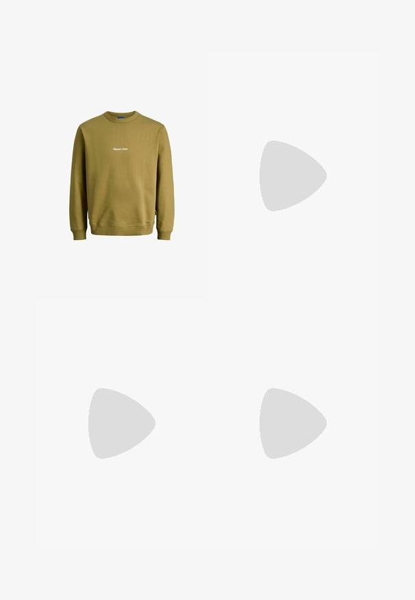 Sudadera de cuello redondo en verde oliva con puños y dobladillo acanalados, que presenta un pequeño texto blanco "Originals Studio" centrado en el pecho.; Camiseta de algodón amarilla con mangas cortas y cuello redondo, que presenta un logo gráfico impreso en la parte izquierda del pecho.; Pantalones anchos de pana negra con tejido texturizado, dos bolsillos delanteros y un bolsillo lateral tipo cargo. Cierre de botón en la cintura.; Zapatilla deportiva para hombre de color gris y blanco con paneles de malla, superposiciones plateadas reflectantes, cordones blancos y suela negra texturizada, vista lateral.