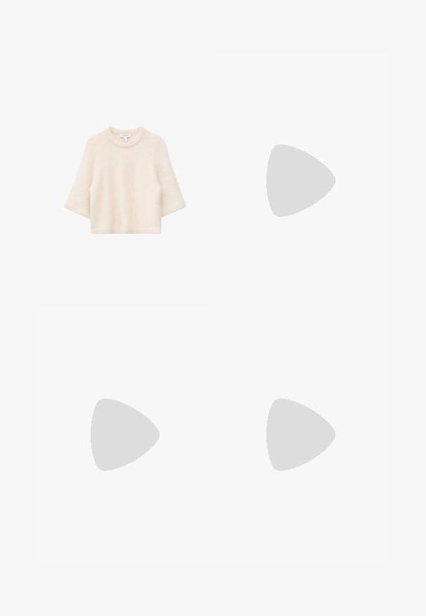 Pull en tricot doux de couleur crème avec manches trois-quarts et col rond, présenté sur un fond blanc.; Pantalon noir à jambes larges avec deux bandes verticales crème sur les côtés. Confectionné dans un tissu lisse avec une ceinture ajustée.; Baskets en cuir crème avec trois bandes sombres, une semelle extérieure en gomme marron et un bout arrondi. Présentent une languette pliable étiquetée "SAMBA."; Sac à main en daim marron foncé en forme de croissant avec une seule sangle large et une texture lisse sur fond blanc.