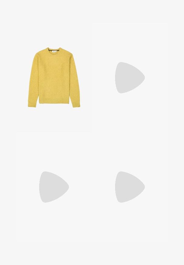 Pull-over jaune à manches longues avec col rond, à bords côtelés, posé à plat sur un fond blanc.; T-shirt blanc uni à manches courtes, col rond, avec une étiquette noire Pull&Bear à l'intérieur du col, présenté sur fond blanc.; Jean en denim beige avec une coupe droite, une couture discrète, cinq poches, une fermeture à bouton et un design minimaliste.; Chausson marron à enfiler avec semelle beige et doublure blanche duveteuse, étiquette latérale avec logo Quiksilver, présenté de profil sur fond uni.
