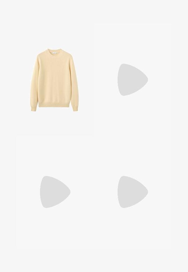 Pull crème à col rond en maille douce. Caractéristiques : poignets et ourlet côtelés, texture lisse et design simple et minimaliste.; T-shirt blanc uni à manches courtes, col rond, coupe décontractée, sans logos ni motifs visibles à l'avant.; Jean droit gris clair à jambes larges avec une finition délavée. Comprend cinq poches et des passants pour ceinture. Fabriqué en coton solide et texturé.; Mocassin en cuir noir avec semelle épaisse crantée et détail de bride penny, présenté en profil droit sur fond blanc.