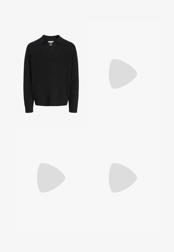 Pull en tricot noir avec un col en V. Équipé de poignets et d'un ourlet côtelés. Texture lisse, design minimaliste.; T-shirt blanc uni à manches courtes et col rond avec une coupe décontractée, présenté sur un fond clair.; Pantalons gris à jambes larges en tissu lisse, dotés d'un devant plissé, de poches latérales et d'une taille ajustée avec passants de ceinture.; Mocassins en cuir noir à texture lisse, avec des détails de couture et un design classique, présentés sur un fond métallique et brillant.
