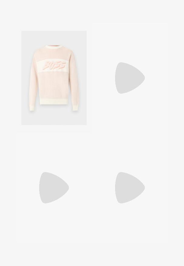 Pull en maille rose clair à manches longues avec poignets, ourlet et col côtelés, présentant le mot « BUZZ » sur la poitrine en police stylisée.; Chemise blanche à manches longues avec boutons, rayures verticales discrètes et col pointu, présentée à plat sur un fond clair.; Pantalon cargo beige à jambes larges avec poches latérales, passants pour ceinture et fermeture à boutons sur le devant.; Mocassin pour homme en cuir noir avec un dessus embossé effet croco et un petit talon, présenté de profil sur un fond neutre.