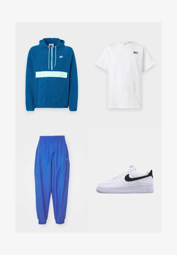 Φούτερ με κουκούλα σε μπλε fleece, με ανοιχτό μπλε πάνελ και τσέπη. Διαθέτει τσέπη καγκουρό και άσπρο λογότυπο Nike στο στήθος.; Λευκό μπλουζάκι με κοντά μανίκια και στρογγυλή λαιμόκοψη, με μικρό μαύρο λογότυπο Nike swoosh μέσα σε ορθογώνιο στην αριστερή πλευρά του στήθους.; Μπλε αθλητικά παντελόνια φτιαγμένα από ελαφρύ ύφασμα, με ελαστική ζώνη στη μέση, μανσέτες στα τελειώματα και λευκές ρίγες στο πλάι.; Λευκό δερμάτινο αθλητικό παπούτσι με υφή μαύρου Swoosh, επίπεδα κορδόνια και καουτσούκ σόλα με ραβδωτό σχέδιο. Η λέξη "AIR" είναι ανάγλυφη στην φτέρνα.