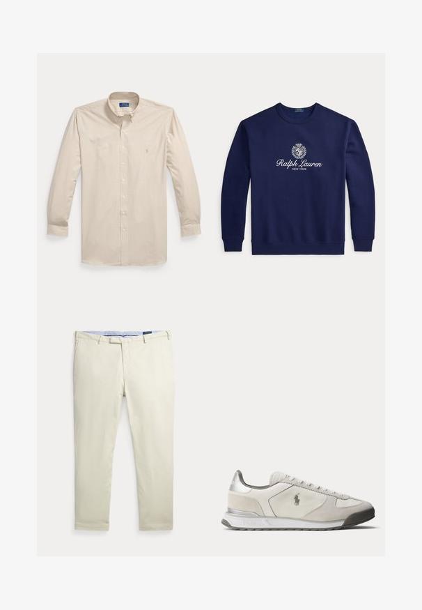 Σκούρο μπλε φούτερ με λευκό κείμενο "Ralph Lauren New York" και λογότυπο με οικόσημο στο κέντρο του στήθους, μακριά μανίκια, ριμπ μανσέτες και τελείωμα.; Πουκάμισο με μακριά μανίκια σε μπεζ και λευκό καρό με γιακά και λογότυπο Polo Ralph Lauren στο αριστερό στήθος.; Ανδρικό μπεζ παντελόνι με ίσιο πόδι, θηλιές για ζώνη και μπροστινές τσέπες, τοποθετημένο επίπεδα σε λευκό φόντο.; Χαμηλού προφίλ λευκό και ανοιχτό γκρι αθλητικό παπούτσι με λογότυπο Polo στο πλάι, κορδόνια στο μπροστινό μέρος και ασημένια λεπτομέρεια στη φτέρνα.