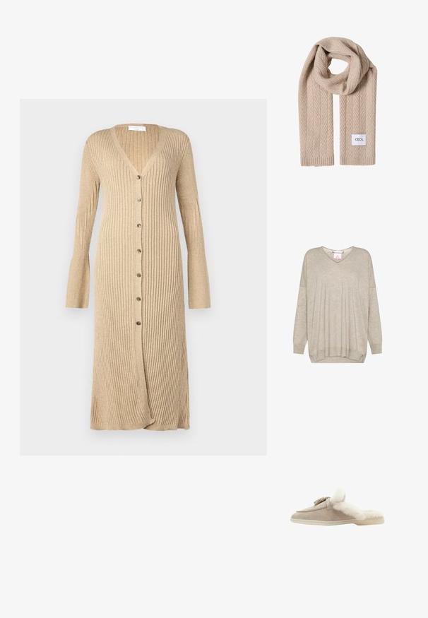 Jersey de punto beige claro de manga larga con escote en V y puños y bajo acanalados, con un corte ligeramente holgado y costuras de hombro caídas.; Cardigan beige de canalé con mangas largas, cierre frontal de botones, escote en V y puños acampanados. Fabricado en un material de punto suave con un acabado texturizado.; Scarosso LUCREZIA - Pantuflas - sand suede fur; Bufanda de punto beige con un patrón de espiga y textura acanalada. Presenta una pequeña etiqueta blanca con "CECIL" en texto negro.