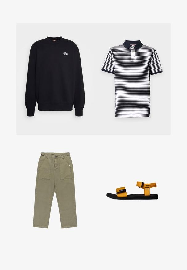 Sort sweatshirt lavet af bomuldsblanding, med rund hals, lange ærmer og et lille hvidt logo på brystet. Simpelt, udekoreret design.; Marineblå og hvid stribet polo skjorte med klassisk krave, korte ærmer og et lille broderet logo på brystet. Blødt bomuldsstof.; Khakifarvede bomuldsbukser med lige ben, der har to store forlommer og en enkelt sidelomme, afsluttet med en knaplukning.; Gul stof sandal med to justerbare remme, sort gummisål, struktureret fodseng og hvid detalje på sålen. Sidevinkel.
