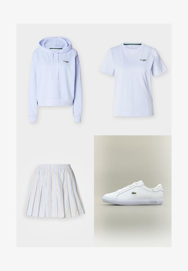 Sweat à capuche violet clair avec manches longues, cordons de serrage et petit logo Lacoste sur le haut gauche de la poitrine.; T-shirt blanc à manches courtes et col rond avec petit logo Lacoste vert brodé sur la poitrine gauche.; Jupe plissée bleu clair avec des rayures verticales en rose et blanc. Elle dispose d'une taille élastique. Fabriquée dans un tissu lisse et léger.; Baskets basses blanches avec lacets blancs, logo crocodile vert sur le côté et étiquette "Lacoste" sur la semelle, le tout sur un fond neutre.