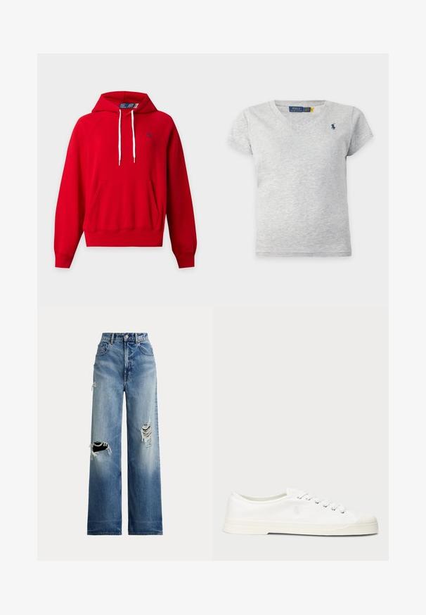 Rotes Kapuzensweatshirt mit Fronttasche, weißen Kordeln, gerippten Bündchen und Saum sowie kleinem marineblauem Logo auf der linken Brust.; Hellgraues Baumwoll-T-Shirt mit kurzem Ärmel und V-Ausschnitt, mit kleinem dunkelblauem Polo Ralph Lauren Logo auf der linken Brust.; Weitbeinige blaue Jeans aus Denim mit aufgerissenen Knien, hoher Taille, Knopfverschluss und klassischem Fünf-Taschen-Design.; Weiße Leinensneaker mit runder Zehenpartie, Schnürverschluss und dezentem Logodetail. Verfügt über ein strukturiertes Gewebe und eine Gummisohle.