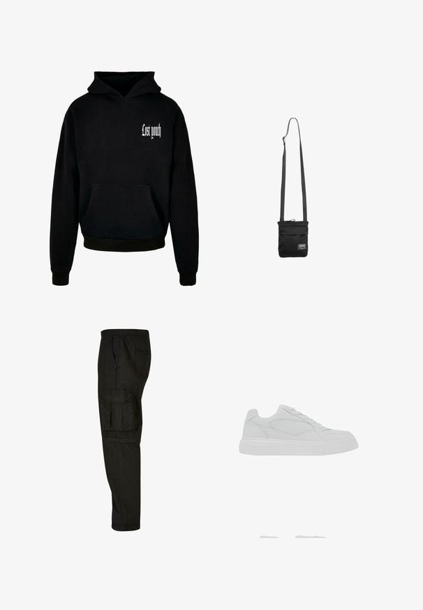 Sudadera negra con capucha y bolsillo frontal, que presenta el texto blanco "Juventud perdida" en la esquina superior izquierda. Material de mezcla de algodón.; Pantalones cargo negros con un corte relajado, cintura elástica, bolsillos laterales y un gran bolsillo cargo en el muslo. Tejido suave y ligero.; Zapatilla deportiva blanca de corte bajo con cierre de cordones, parte superior de cuero liso y suela gruesa de goma, mostrada desde el lado exterior.; Bolso cruzado negro con correa ajustable y pequeña etiqueta rectangular blanca con logo en la parte inferior delantera.