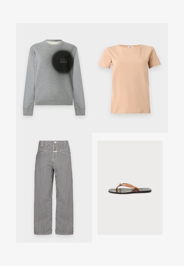 Hellgraues Sweatshirt mit Rundhalsausschnitt und langen Ärmeln, gerippten Bündchen und Saum sowie einem schwarzen runden Aufnäher auf der linken Brust mit einem kleinen Etikett.; Beiges T-Shirt mit kurzen Ärmeln und Rundhalsausschnitt sowie geradem Saum auf einfarbigem hellgrauem Hintergrund.; Gestreifte weite Hose in Marineblau und Weiß. Mit Knopfverschluss, Vordertaschen und einem glatten, leichten Stoff.; Schwarze flache Sandale mit transparentem braunem Zehensteg und einer glänzenden goldenen runden Perle nahe dem Zehensteg, vor einfachem Hintergrund.