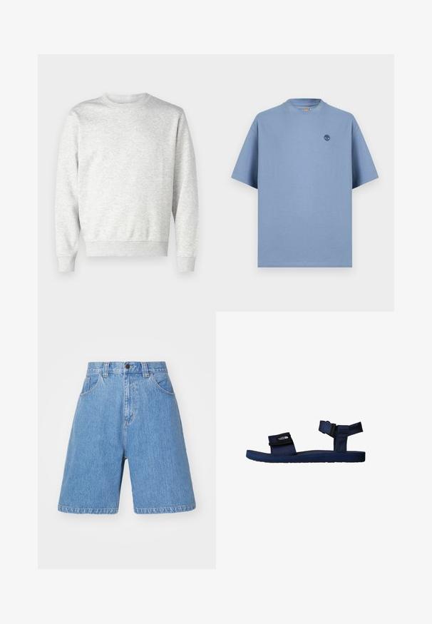 Grauer Pullover aus weichem Stoff. Mit Rundhalsausschnitt, langen Ärmeln, gerippten Bündchen und gerippetem Saum. Einfaches, ungeschmücktes Design.; Hellblaues kurzärmeliges T-Shirt mit Rundhalsausschnitt und kleinem dunkelblauem Baum-Logo auf der linken Brust.; Hellblaue Denim-Shorts mit lockerer Passform, hohem Bund, Fünf-Taschen-Design und dezentem Verblassen. Mit Knopfverschluss und Gürtelschlaufen.; Navyblaue Sandale mit Stoffriemen und verstellbaren Klettverschlüssen; strukturierte Gummisohle; minimalistisches Design.