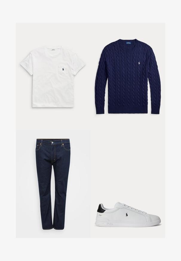 Marineblå kabelstrikket sweater med lange ærmer, ribstrikkede manchetter og kant, rund hals og lille hvid broderet Polo Ralph Lauren-logo på brystet.; Hvid t-shirt med korte ærmer og rund hals med en brystlomme, der har en lille mørk polo-spiller-logo.; Mørkeblå denim jeans med lige ben, der har synlige stikninger i kontrasterende gul, fem lommer og en frontlukning med knap.; Hvid lavtop sneaker med sort hælfane, snørebånd og Polo Ralph Lauren-logo på siden, med præget såldetaljer.