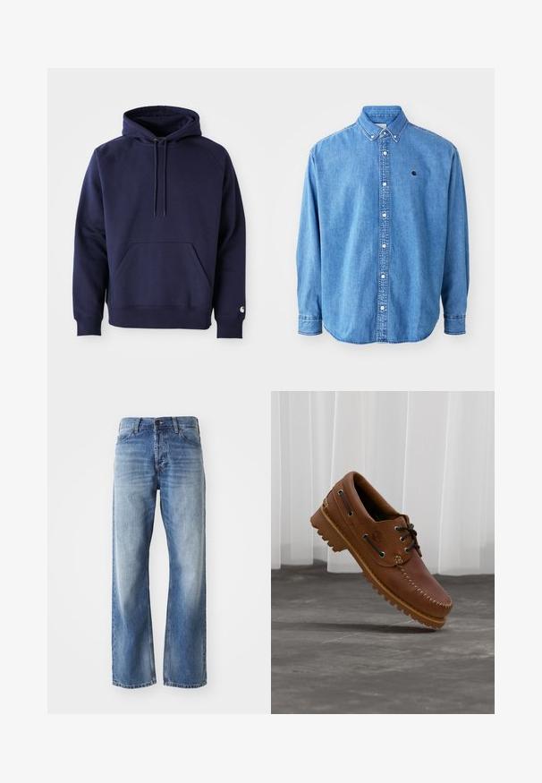 Navyblauer Pullover-Hoodie aus weichem Stoff. Verfügt über eine Kängurutasche, eine Kapuze mit Zugband und gerippte Bündchen. Mit einem Logo auf dem Ärmel akzentuiert.; Denim-Hemd mit Knöpfen, hellblau, mit Punktkragen, langen Ärmeln und kleinem Logo auf der Brust. Verfügt über weiße Knöpfe und genähte Nähte.; Blaue Jeans mit geradem Bein aus Denim, mit leichtem Verblassen an den Oberschenkeln und Knien, ausgestattet mit fünf Taschen und einem Knopfverschluss.; Brauner Leder-Bootsschuh mit schwarzen Schnürsenkeln, beigen Nähten und einer robusten Sohle, schwebt über einem grauen Betonboden.