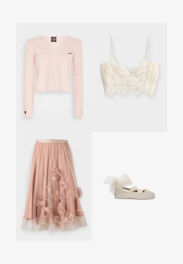 Haut court en tricot rose clair avec des manches longues, décolleté en V et lien à coulisse. Présente une texture côtelée et un branding subtil sur la poitrine.; Soutien-gorge bralette en dentelle blanche avec motifs floraux, fines bretelles réglables et bords festonnés en bas et au niveau de l'encolure.; Jupe en tulle rose pâle avec une ceinture en satin. Comprend plusieurs couches de tissu transparent et des appliqués floraux en trois dimensions sur toute la surface.; Ballerines beige avec une finition texturée, présentant un nœud élégant en tissu transparent au talon et des brides entrecroisées sur le dessus.