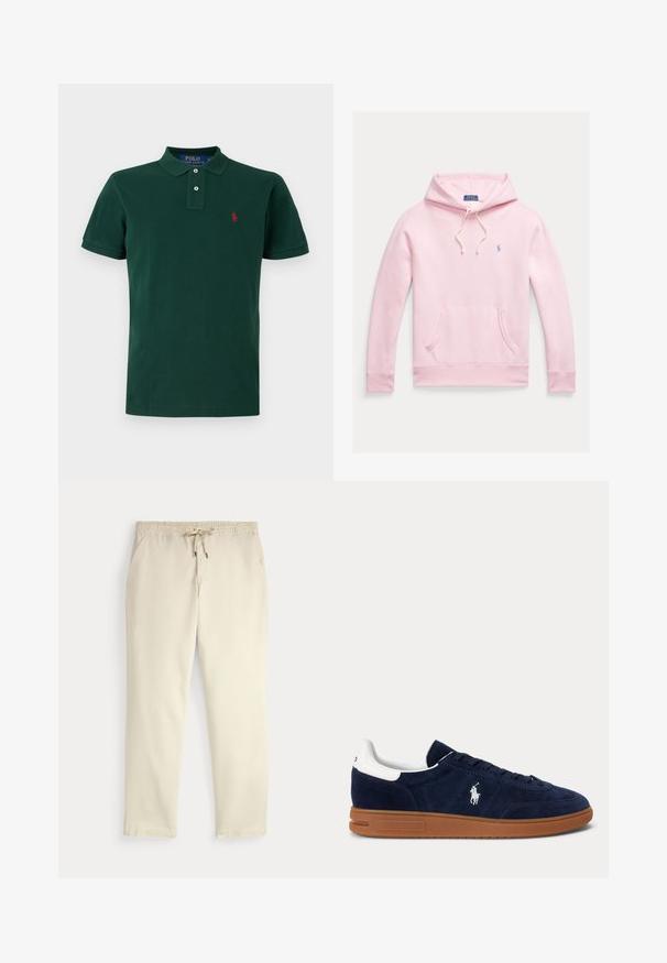 Svetloružová mikina s predným vreckom, kapucňou so šnúrkami a malým modrým logom Polo Ralph Lauren na ľavej strane hrude.; Tmavozelené polo tričko s krátkym rukávom, golierom, dvoma gombíkmi a malým červeným vyšívaným logom na ľavej strane hrudníka.; Krémové voľné nohavice s elastickým pásom a šnúrkou, rovné nohy a bočné vrecká na jednofarebnom pozadí.; Tmavomodrá semišová teniska s bielou opätkovou záložkou, vyšívaným logom na boku, hnedou gumovou podrážkou a čiernymi šnúrkami.
