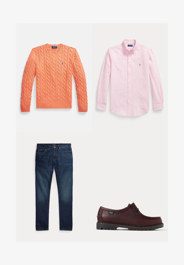 Orangenes Strickpullover mit langen Ärmeln und Rundhalsausschnitt, mit gerippten Bündchen und Saum, versehen mit einem kleinen blauen Polo Ralph Lauren Logo auf der Brust.; Hellrosa langärmliges Hemd mit Knopfleiste, weißen vertikalen Streifen und kleinem gesticktem Logo auf der linken Brust.; Dunkelblaue Denim-Jeans mit fünf Taschen, Reißverschluss und Knopfverschluss, flach auf einem weißen Hintergrund ausgelegt.; Dunkelbrauner Leder-Mokassinschuh mit schwarzer robuster Sohle und grünem Polo-Logo-Etikett an der Seite, Seitenansicht.