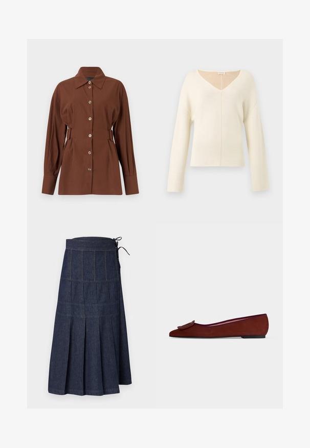 Pull doux crème à col en V avec manches longues et coupe décontractée en tissu tricoté.; Chemise marron à manches longues avec boutons sur le devant, col large et détails de boucles latérales réglables, présentée sur un fond uni.; Jupe midi en denim bleu foncé avec larges plis et détail lacé sur le côté, avec des coutures contrastées orange.; Chaussure plate en daim marron pour femme avec bout pointu et grande boucle décorative sur le dessus sur fond uni.