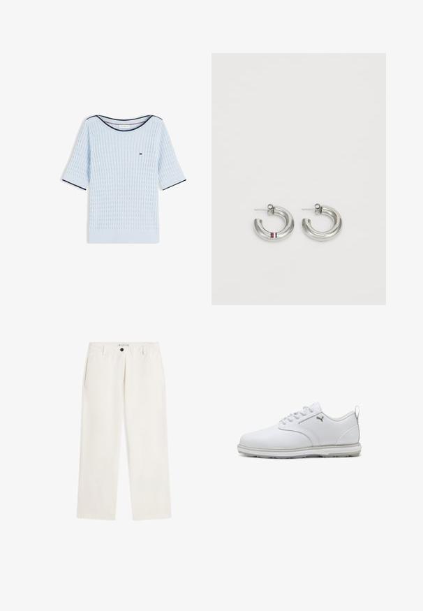 Jersey de punto azul claro de manga corta con patrón de trenzas, puños y bajo acanalados, ribete azul marino y pequeño logo de Tommy Hilfiger en el pecho.; Pantalones blancos de corte recto con trabillas para cinturón, bolsillos laterales y cierre con botón negro en la cintura, mostrados sobre un fondo blanco.; Zapatillas deportivas blancas con parte superior de cuero sintético suave, acentos texturizados, cuello acolchado y suela de goma con buena tracción. Detalle del logotipo en plata.; Pendientes de aro en tono plata con un diseño liso y redondeado, y un pequeño acento de franjas rojas, blancas y azules. Sujetador de presión seguro.