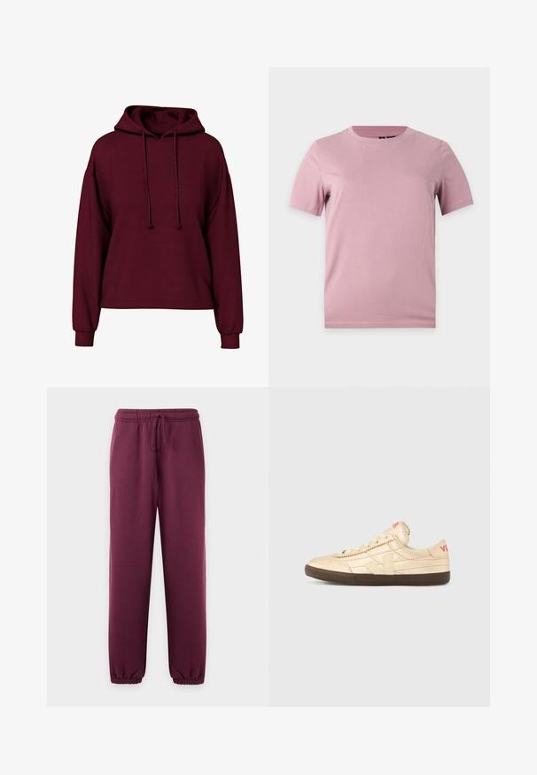 Bordový dlhý rukáv hoodie s prednými šnúrkami, rebrovanými manžetami a voľným strihom.; Jednoduché krátky rukáv jemne ružové bavlnené tričko s okrúhlym výstrihom zobrazené na rovnom svetlošedom pozadí.; Tmavofialové tepláky s elastickým pásom a sťahovacou šnúrkou, zúženými nohavicami a elastickými lemami na členkoch.; Tenisky farby krémovej, s textúrovaným koženým zvrškom, hnedou gumovou podrážkou a výrazným červeným logom na päte.