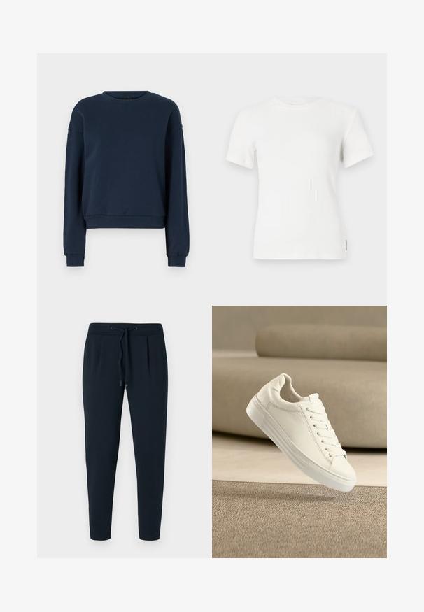 Marineblaue Sweatshirt aus weichem Material, mit rundem Ausschnitt, langen Ärmeln und gerippten Bündchen und Saum. Einfaches Design ohne Verzierungen.; Weißes kurzärmliges T-Shirt mit geripptem Muster und rundem Ausschnitt. Weicher Stoff, taillierte Passform und minimale Nähdetails.; Marineblaue Sweatpants aus weichem Material. Mit einem elastischen Bund mit Kordelzug, zwei vorderen Falten und schmal zulaufenden Beinen.; Weißer Sneaker aus Leder mit Schnürsenkeln, der über einem strukturierten beigen Teppich schwebt, mit einem beigen Sofa im verschwommenen Hintergrund.