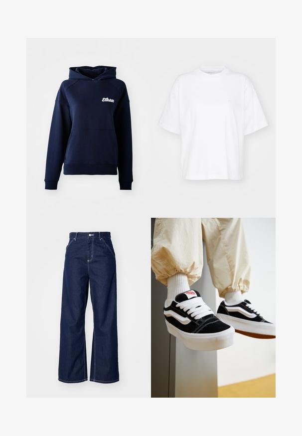 Dunkelblaues Kapuzensweatshirt aus weichem Material. Mit einer Fronttasche und einem weißen Logo auf der Brust. Gerippte Bündchen und Saum.; Weißes Baumwoll-T-Shirt mit Rundhalsausschnitt, kurzen Ärmeln und lockerer Passform. Verfügt über ein dezentes Logo auf der linken Brustseite. Glatte Textur.; Weite Jeans aus dunkelblauem Denim mit hoher Taille, kontrastierender weißer Naht und klassischem Fünf-Taschen-Design.; Person, die schwarz-weiße Vans-Sneaker mit weißen Schnürsenkeln, weißen Socken und beigen Hosen mit elastischen Bündchen trägt.