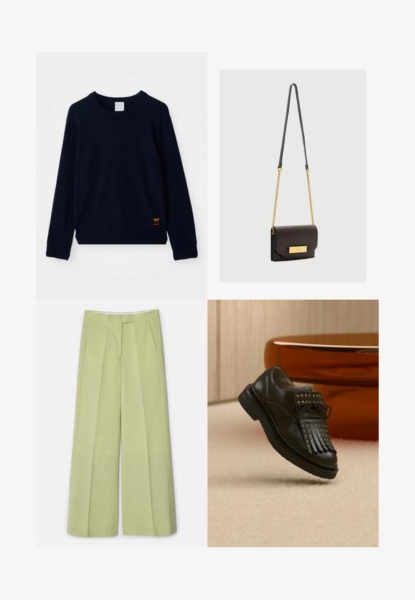 Marineblauwe langarm crewneck sweater met geribde manchetten en zoom, voorzien van een klein patch met meerkleurige strepen nabij de onderkant.; Lichtgroene wijde broek van soepel materiaal, met voorplooien, twee zijzakken en een rechte snit.; Zwarte lederen veterlaars met decoratieve franjes en metalen studs geplaatst op een beige tapijt nabij bruin meubilair.; Zwarte leren crossbodytas met een gouden kettingriem, een klepafsluiting en een rechthoekig gouden accent aan de voorkant. Soepele textuur.