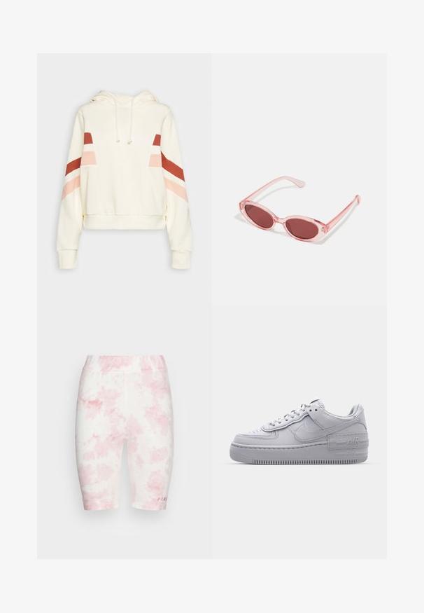 Cremefarvet hættetrøje med snore og røde, pink og hvide diagonale striber på de øverste ærmer og brystet.; FUBU CORPORATE TIEDYE CYCLING - Shorts - pink; Grå Nike Air Force 1 sneakers med perforeret tå, glat læderoverdel, tyk sål og præget 'AIR' detalje på hælen.; Lyserøde transparente solbriller med ovale linser, mørkerød toning og slanke stænger, der har en glat overflade og diskret detaljering på rammen.