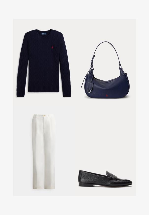 Mørkeblå kabelstrikket sweater med lange ærmer, rund hals, ribbede manchetter og kant, med en lille rød broderet polo-spiller logo på brystet.; Hvide bukser med lige ben og blød tekstur, med lukning foran med knapper og klassiske lommer. Rent, minimalistisk design.; Sort tekstureret læderloafer med lav hæl og klassisk penny-stropdetalje, vist i profil mod en ensfarvet lys baggrund.; Marineblå skuldertaske i tekstureret læder med en enkelt rem, sølvringdetalje og lille rødt logo nær bunden i midten.
