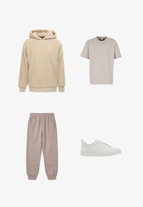 Beige fleece hoodie met een gestructureerde oppervlakte, grote capuchon en geribde manchetten en zoom. Heeft een losse pasvorm en lange mouwen.; Urban Classics CUFF TEE - T-shirt basic - cloud; Beige joggerbroek met elastische tailleband en boorden, zijzakken en klein "PECADOR" logo op de rechterdij.; Witte lage sneaker met instapmodel, gevoerde kraag en treklipje bij de hiel, met een dikke rubberen zool en glad leren bovenwerk.