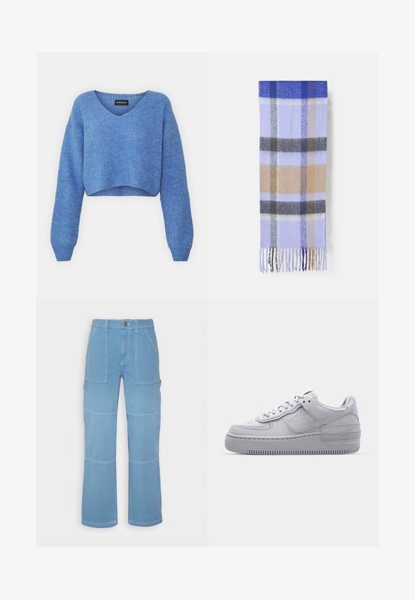 Modrý skrátený sveter s výstrihom do V, rebrovanou textúrou a dlhými rukávmi. Vyrobený z mäkkého materiálu. Značka: even&odd.; BDG Urban Outfitters UTILITY SKATE - Nohavice - blue; Šedé tenisky Nike Air Force 1 s perforovanou špičkou, hladkým koženým zvrškom, hrubou podrážkou a embosovaným detailom 'AIR' na päte.; Károvaný šál v svetlomodrej, šedej a hnedej farbe s třásňami. Mäkka textúra, obdĺžnikový tvar s alternujúcimi farebnými blokmi.