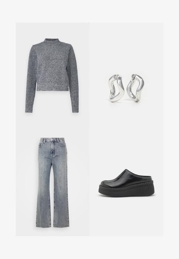 Pull en maille bleu marine et blanc avec un col montant, des manches longues et une coupe cropped ; il présente un design texturé et moucheté.; Won Hundred LENA - Jean boyfriend - seam blue; Sabots à plateforme noirs brillants avec un orteil arrondi, un dessus arrondi et des coutures blanches contrastantes le long du bord de la semelle.; Boucles d'oreilles créoles argentées avec un design torsadé. Bords arrondis et finition brillante. Fermoirs ouverts pour un port facile. Texture lisse sur toute la surface.