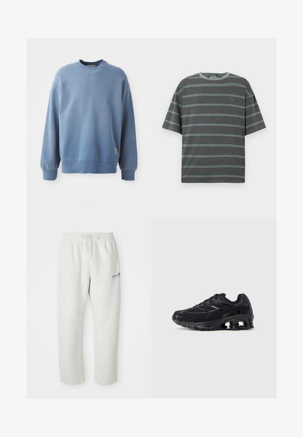 Lichtblauwe sweatshirt gemaakt van zachte stof, met een ronde hals, lange mouwen, ribgebreide boorden en zoom, en een klein logolabel nabij de onderkant.; Katoenen T-shirt met korte mouwen, voorzien van afwisselend donkergrijze en lichtgrijze horizontale strepen, en een klein logo op de borst.; Lichtgrijze sweatpants van zachte stof, met een elastische tailleband met koord en een klein logo op de linkerdij.; Zwarte sportieve schoen met een bovenwerk van mesh, een gevoerde kraag en opvallende dempingstechnologie bij de hiel. Heeft gestructureerde accenten en veters.