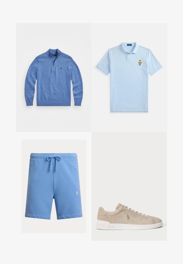 Hellblauer, gestrickter Pullover mit hohem Kragen, Viertel-Reißverschluss, gerippten Bündchen und Saum, mit einem kleinen Logo auf der linken Brust.; Hellblaues Poloshirt mit kurzen Ärmeln, knöpfen an der Leiste und einem gestickten Teddybär in Freizeitkleidung auf der linken Brust.; Hellblaue Freizeithosen mit elastischem Bund, vorderer Kordelzug und kleinem weißen Sticklogo am rechten Bein.; Beige Wildleder Sneaker mit weißen Schnürsenkeln und Sohle, besticktes Polo-Logo an der Seite und "Polo" im Schuhsohle eingraviert.