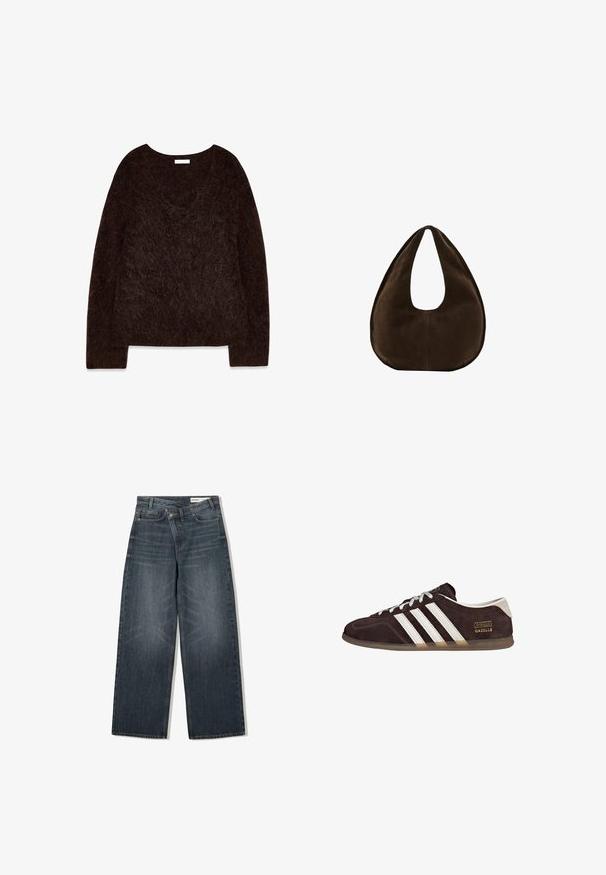 Pull en maille brun avec un décolleté en V, des manches longues et une texture douce et pelucheuse. Le design est surdimensionné avec une coupe décontractée et un minimalisme dans les détails.; Jean en denim foncé avec une coupe large, doté d'une taille haute, de cinq poches et d'un léger délavage sur le devant.; Baskets en suède marron avec trois bandes blanches, semelle en caoutchouc, et étiquette avec le texte "Gazelle" en or. Fermeture à lacets avec lacets gris.; Sac à main en daim marron foncé en forme de croissant avec une seule sangle large et une texture lisse sur fond blanc.