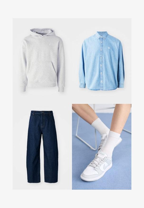 Grå hættetrøje lavet af blødt stof. Har en kængurulomme, ribbede manchetter og et diskret logo på brystet. Simpelt design.; Lysel blå denim skjorte med knapper og lange ærmer, spids krave og et lille logo på venstre bryst. Har en afslappet pasform og klassisk design.; Bredde ben mørk denim jeans med høj talje, som har fem lommer, knaplukning foran og synlige syninger.; Hvide sneakers med lyseblå accenter, læderoverdel, perforeret tå, tykke snørebånd og ribbede hvide sokker mod en blå baggrund.