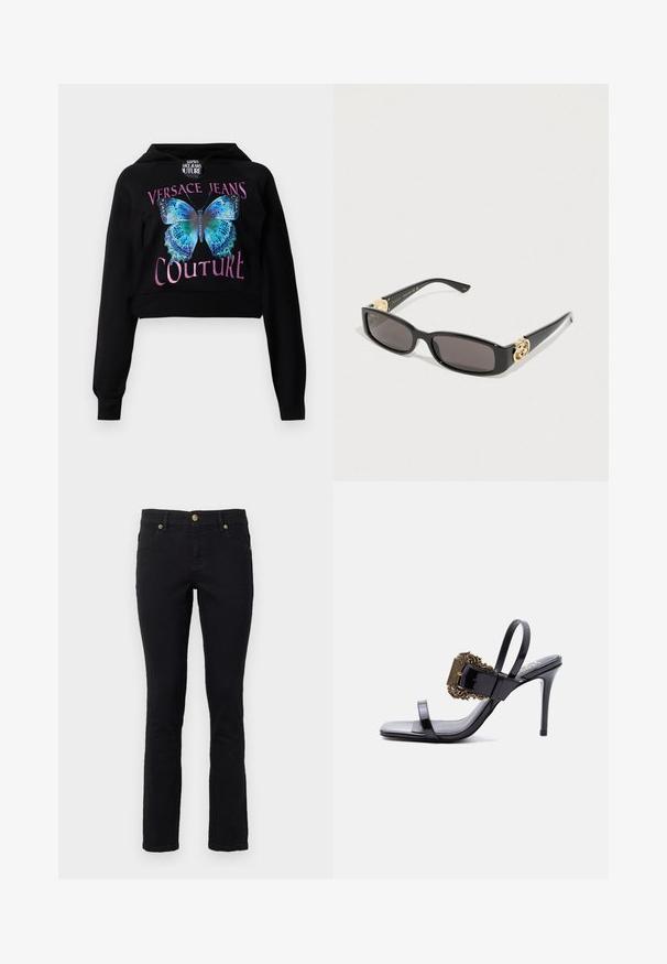 Sort cropped hoodie med et blåt sommerfuglegrafik med grønne detaljer. Teksten "VERSACE JEANS COUTURE" står i metallisk pink. Blød tekstur.; Sorte denimjeans med lige snit, fem-lomme design, knaplukning og hardware-accenter i guldtoner. Blød tekstur med minimal detaljer.; Sort lakeret læderhøjhælet sandal med tynde stropper og en stor, udsmykket guldbuckle på frontstroppen.; Sorte solbriller med rektangulære glas, guld hardware-detaljer og blanke stel. Har sølvfarvet branding på stængerne.