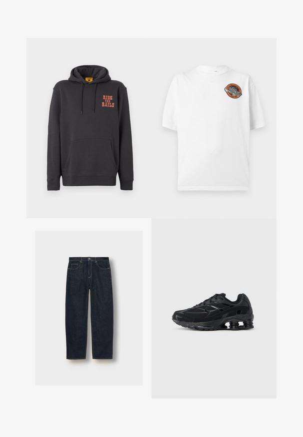 Grauer Hoodie mit einer Kängurutasche, Kapuze mit Kordelzug und orangefarbigem "RIDE THE RAILS"-Text auf der Brust. Weicher Stoff mit glatter Textur.; Weißes kurzärmeliges T-Shirt mit einem kleinen runden weltraumbezogenen Aufnäher mit einer Rakete und dem Text „High Balance Athletics Since 1908“ auf der Brust.; Dunkelblaue Jeans aus Denim mit lockerer Passform, fünf Taschen und Kontrastnähten. Mit einem Knopf- und Reißverschluss ausgestattet. Glatte Textur.; Schwarzer Sportschuh mit Obermaterial aus Mesh, gepolstertem Kragen und hervorgehobener Dämpfungstechnologie an der Ferse. Verfügt über strukturierte Akzente und Schnürsenkel.